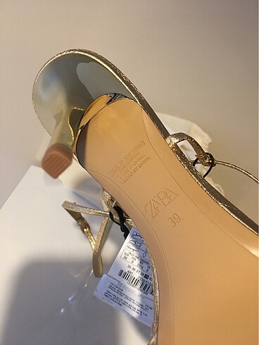 39 Beden Zara gold topuklu ayakkabı
