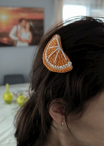 Turuncu Nakışlı Örgü Portakal Çocuk Saç Tokası - Görsel 2