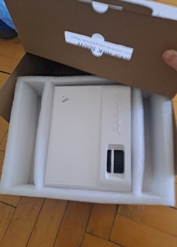 SunSpark 1080P Android Projektör.      projeksiyon cihazı. - Görsel 2