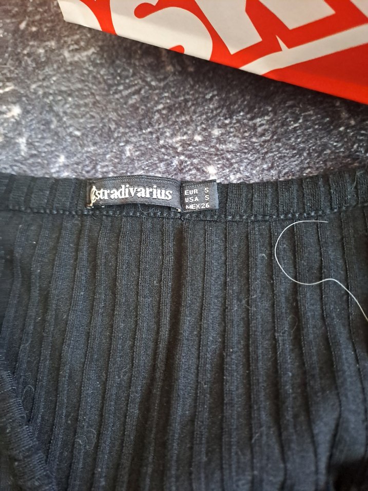 stradivarius çıtçıtlı siyah uzun kollu bodysuit     bershka - Görsel 2