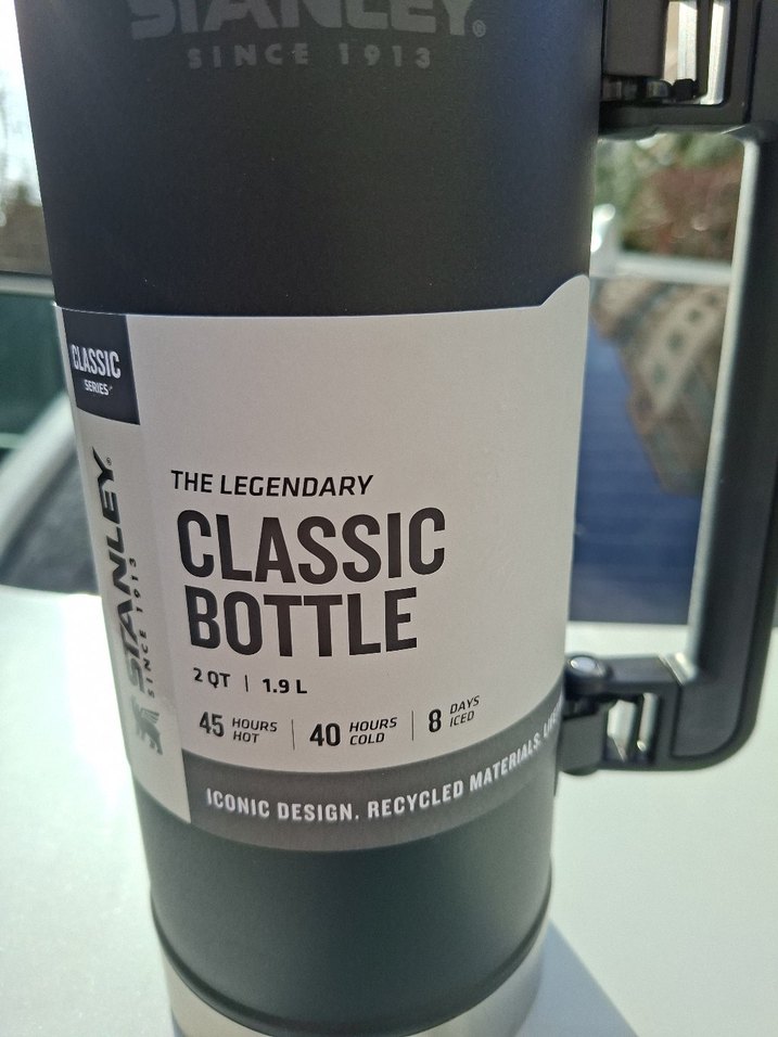 Stanley Gri Termos Şişe 1.9L - Görsel 3