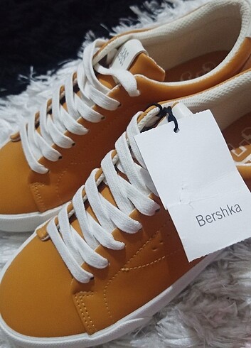 39 Beden Bershka 