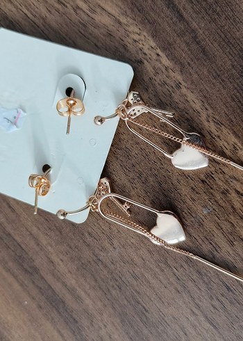 Uzun Püsküllü Şık Altın Küpe - Görsel 2