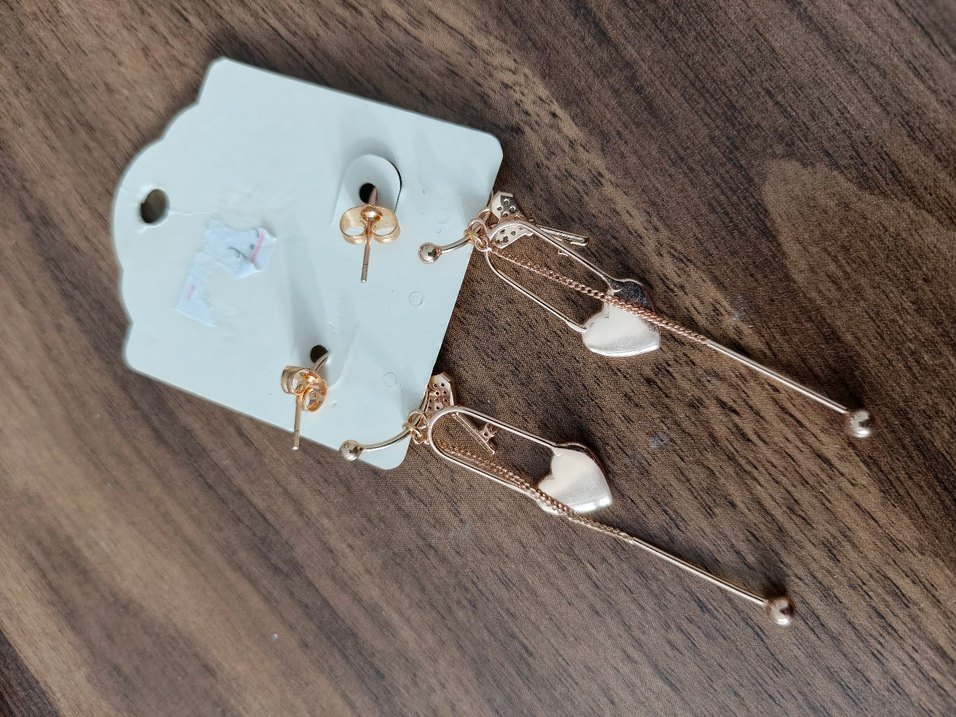 Uzun Püsküllü Şık Altın Küpe - Görsel 2