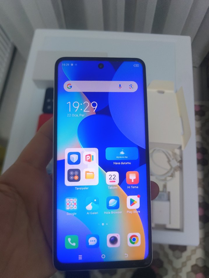Tecno Spark 10 Pro Beyaz Android Telefon - Görsel 2