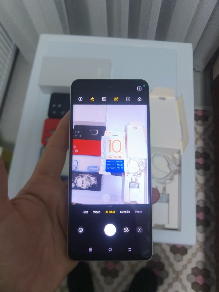 Tecno Spark 10 Pro Beyaz Android Telefon - Görsel 5