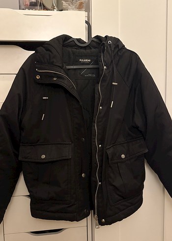 Pull and Bear Mont
