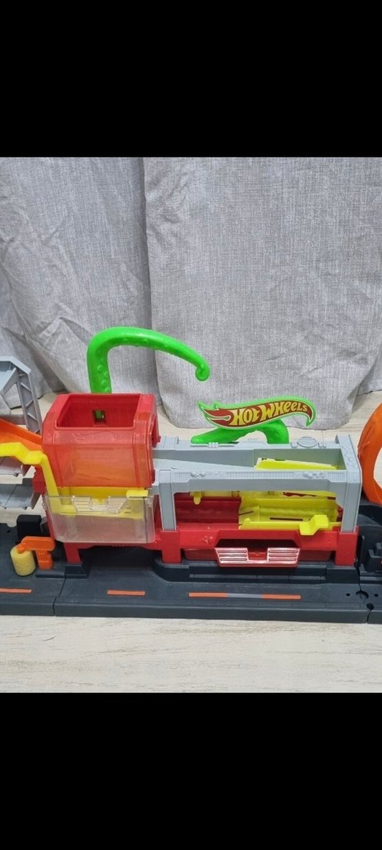 Hotwheels dev ahtapot parkuru - Görsel 2
