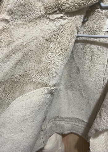 Stradivarius Stradivarius kürklü kadın mont