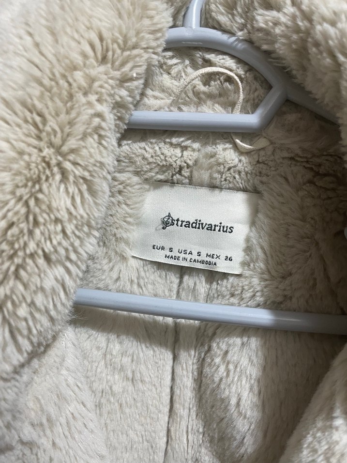 Stradivarius kürklü kadın mont - Görsel 2