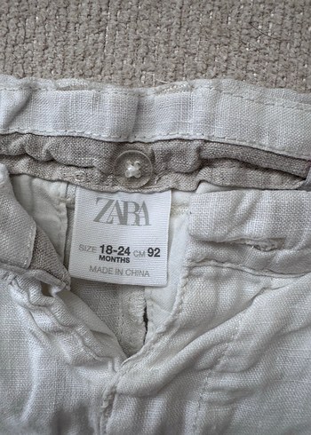 Zara Düğmeli Beyaz Keten Erkek bebek Şort askıları da var