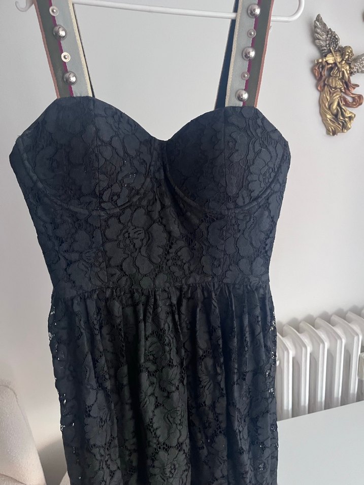 Siyah Dantelli Straplez Gotik Midi Elbise - Görsel 3