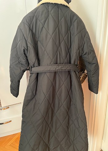 Siyah Kürklü Kadın Kışlık Mont - Görsel 3