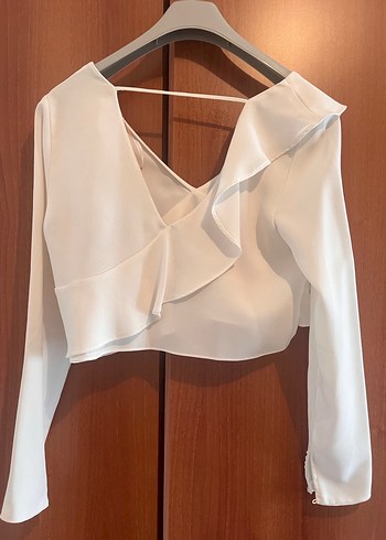 Zara Uzun Kollu, V Yakalı Beyaz Fırfırlı Mini Bluz - Görsel 3