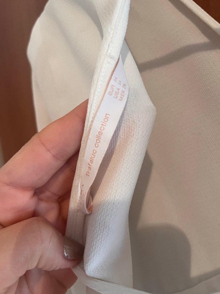 Zara Uzun Kollu, V Yakalı Beyaz Fırfırlı Mini Bluz - Görsel 4