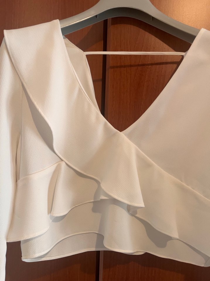 Zara Uzun Kollu, V Yakalı Beyaz Fırfırlı Mini Bluz - Görsel 2