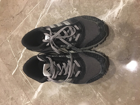 Adidas spor ayakkabı