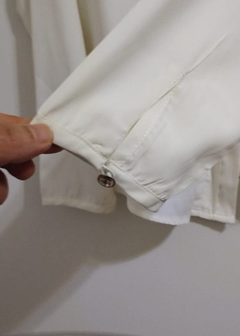 Düğmeli, Baskılı Beyaz Kadın Bluz - Görsel 3