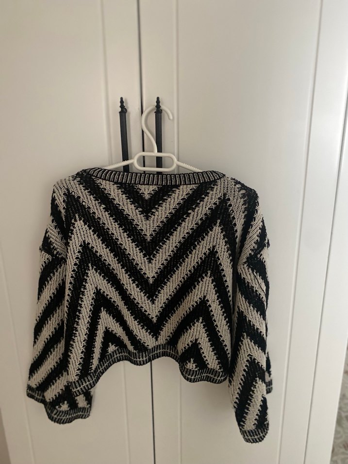 Gri Zebra Desenli Örgü Kadın Kazak - Görsel 2