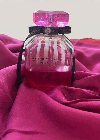 Victoria's Secret Bombshell Kadın Parfümü - Görsel 2