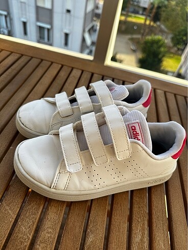 Adidas 32 numara ayakkabı