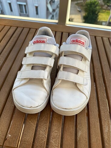 Adidas Adidas 32 numara ayakkabı
