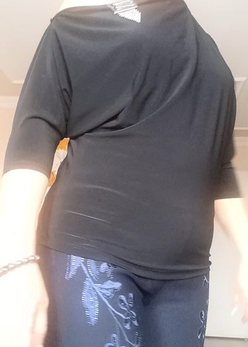 40 Beden siyah Renk Dökümlü Siyah Omuz Detay Bluz
