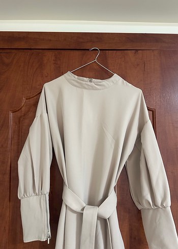 Bej Uzun Kollu Kadın Elbise - Görsel 4