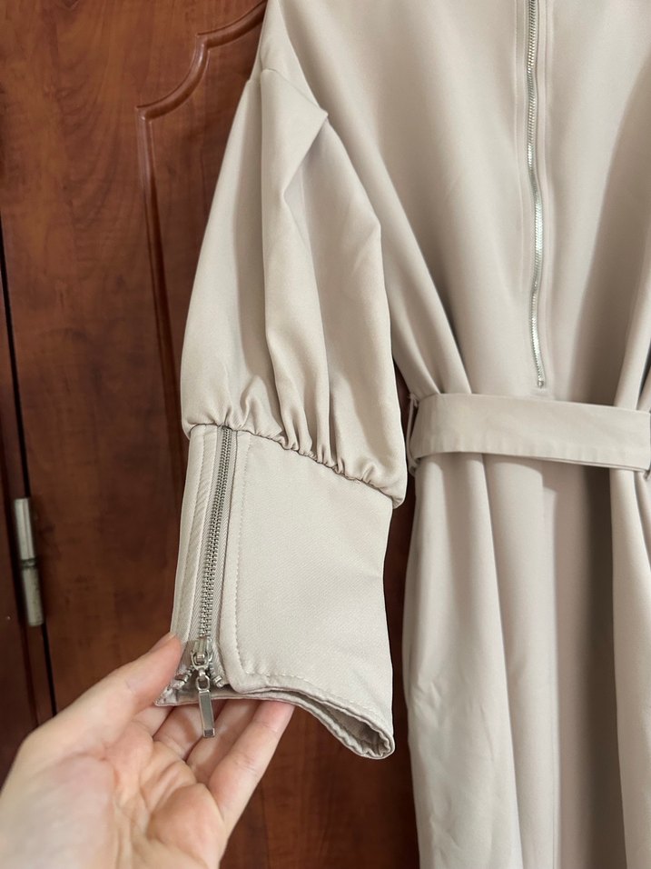 Bej Uzun Kollu Kadın Elbise - Görsel 3