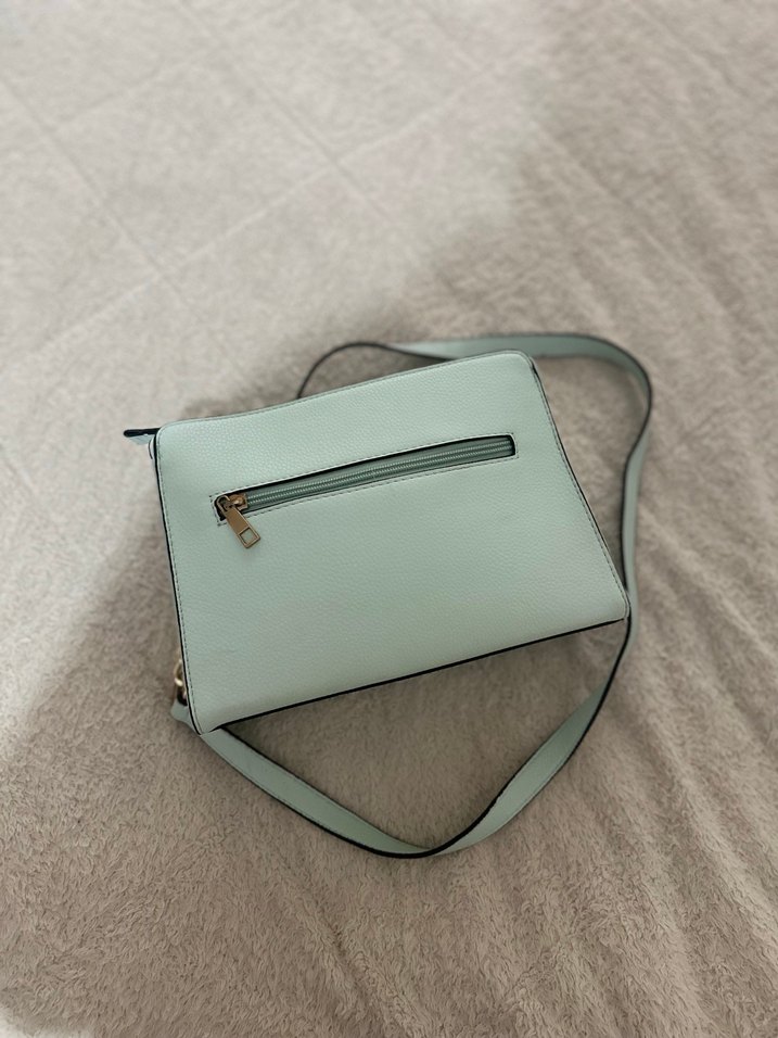 Zincir Detaylı Mint Deri Kadın Çanta - Görsel 4