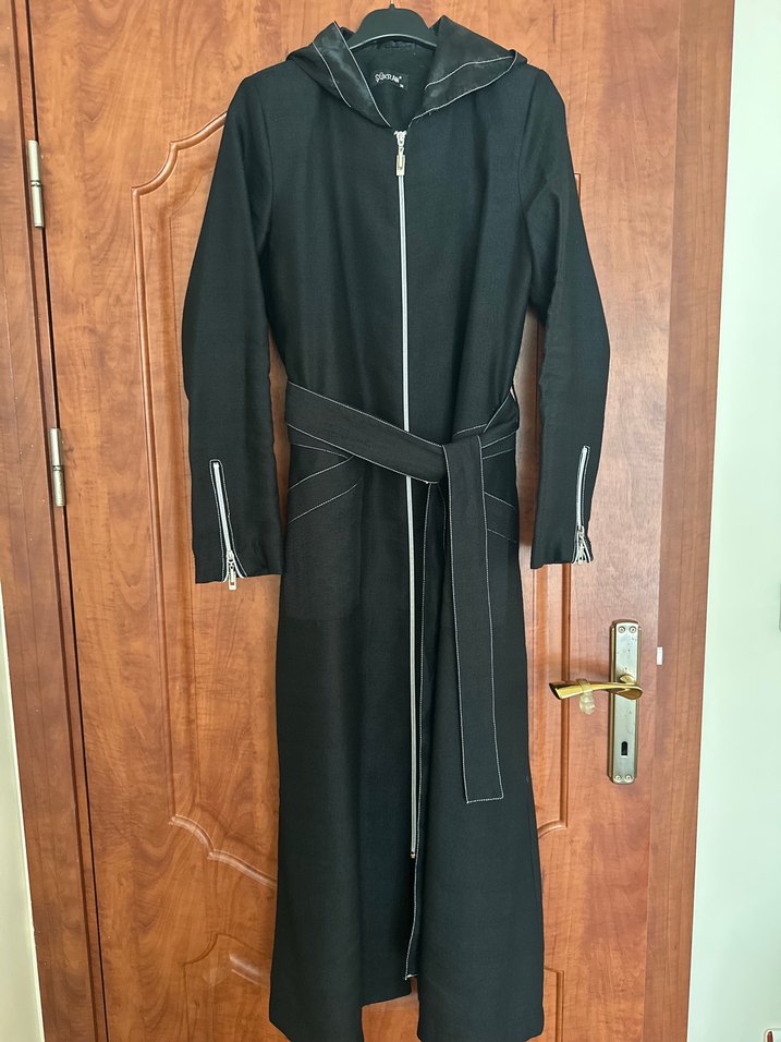 Kemerli Siyah Uzun Trençkot - Görsel 4