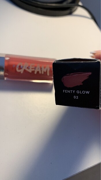 Beden Fenty gloss