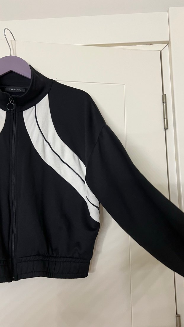 Crop eşofman üstü - Görsel 3