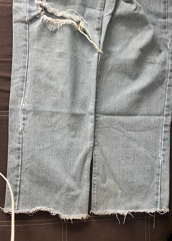 36 Beden Kadın Mavi Yırtık Bol Kesim Denim Jean