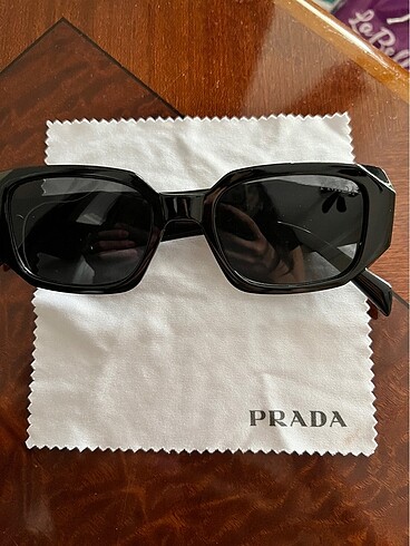 PRADA GÖZLÜK