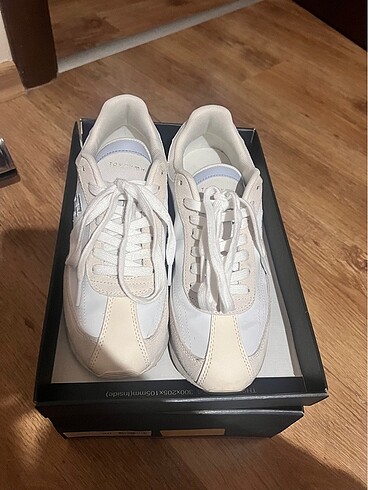 Tommy Hilfiger TOMMY HILFIGER