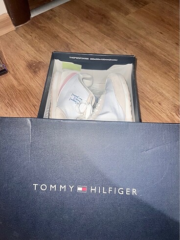 39 Beden TOMMY HILFIGER