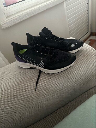 Nike spor ayakkabı