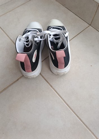 Converse  Siyah Beyaz Spor Ayakkabı - Görsel 2