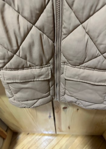 Erkek Çocuk Bej Kapitone Mont - Görsel 3