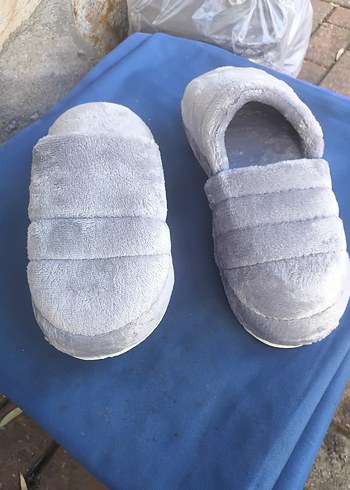 Kahverengi Kareli Peluş Kadın Ev Terliği - Görsel 5