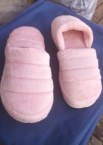 Kahverengi Kareli Peluş Kadın Ev Terliği - Görsel 6