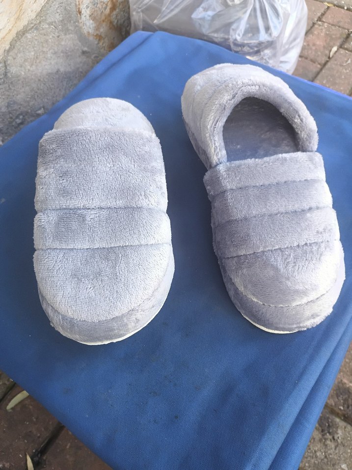 Kahverengi Kareli Peluş Kadın Ev Terliği - Görsel 5