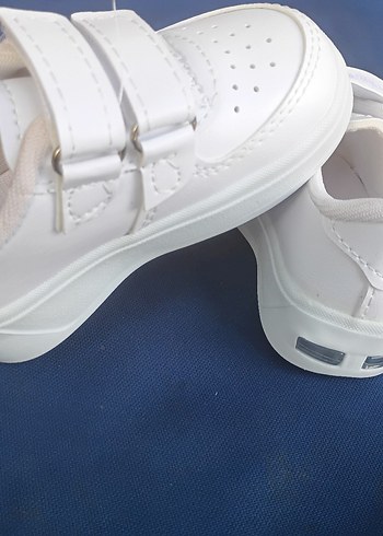 Beyaz Erkek Çocuk Cırt Cırtlı Spor Ayakkabı - Görsel 4