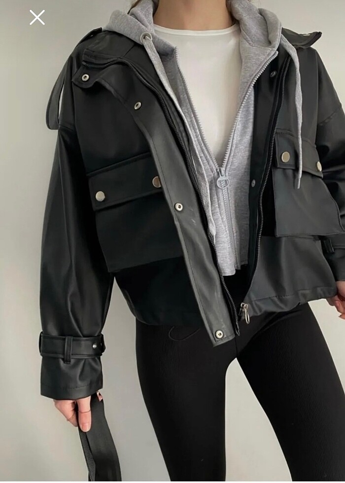 Kapşonlu siyah deri ceket - Görsel 3
