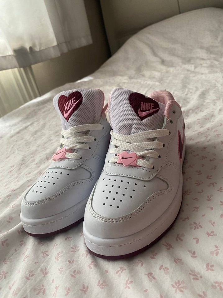 Nike Pembe Renkli Kadın Spor Ayakkabı - Görsel 4