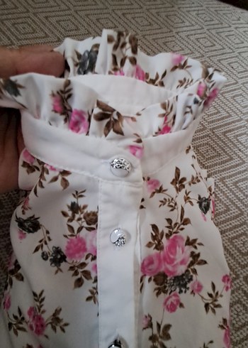 Çiçek Desenli Kız Çocuk Kısa Kollu Gömlek - Görsel 3