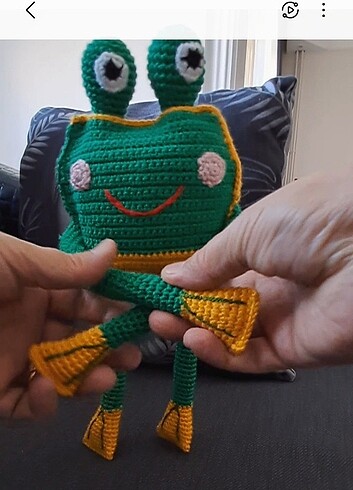HAREKETLİ AMİGURUMİ KURBAĞA - Görsel 4