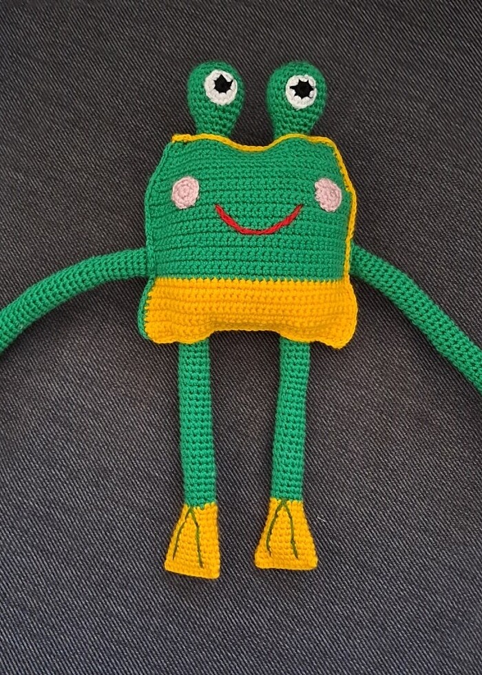 HAREKETLİ AMİGURUMİ KURBAĞA - Görsel 2