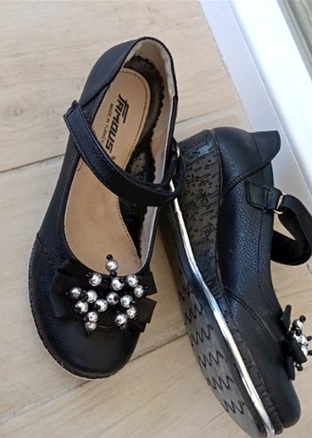 Kız Çocuk Siyah Tokalı Babet Ayakkabı - Görsel 2